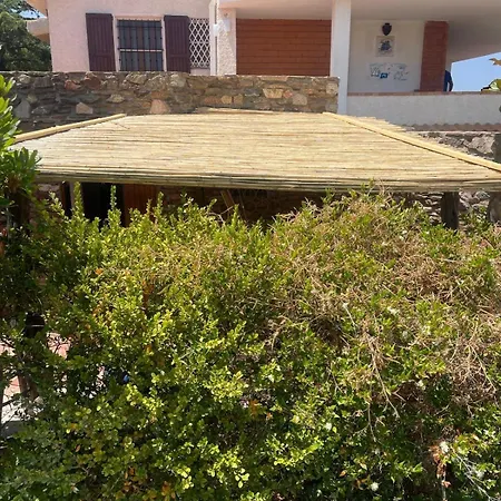 Mustaro R Ferienhaus *