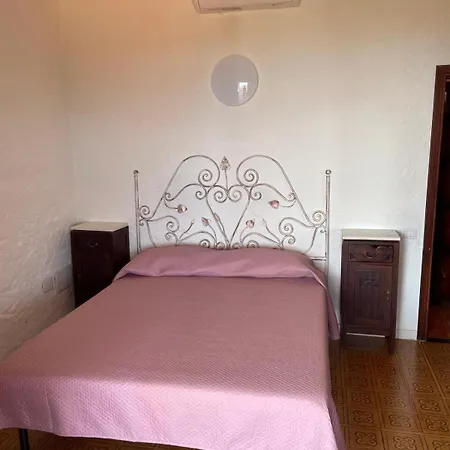 Mustaro R Ferienhaus San Teodoro (Sardinia)